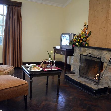 Outspan Hotel Nyeri Luaran gambar